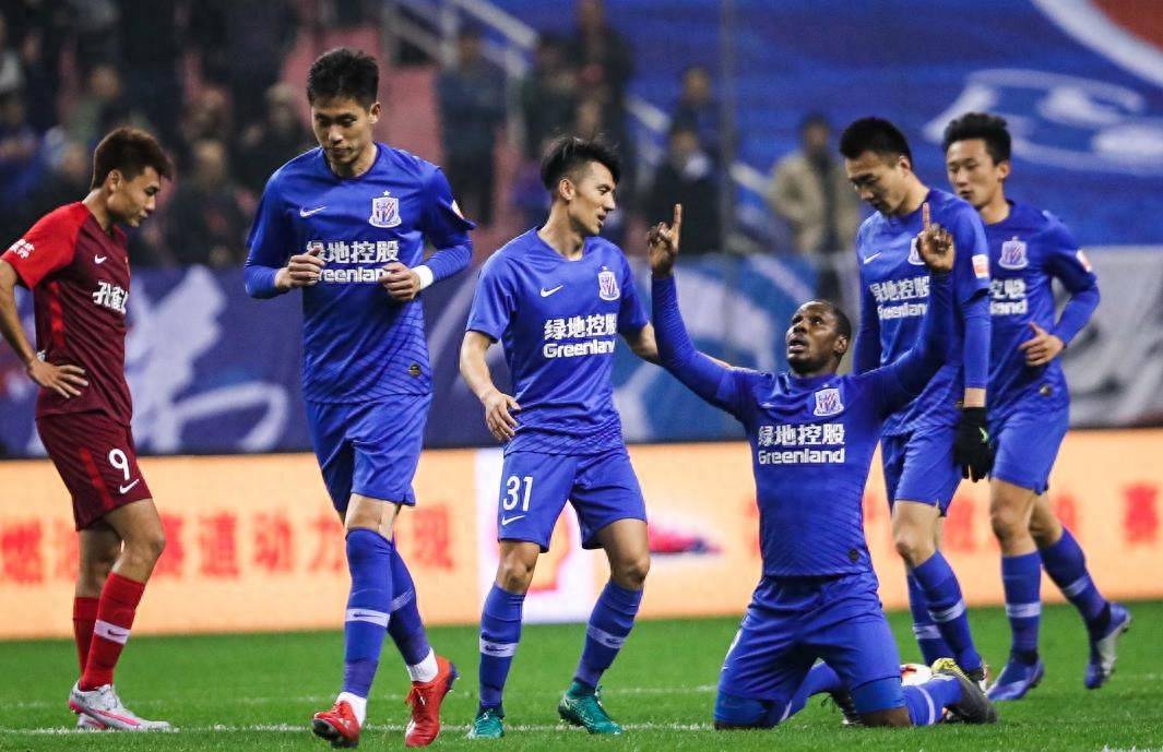 上海申花迎战广州富力,球迷期待大胜归来 上海申花迎战广州富力,球迷期待大胜归来