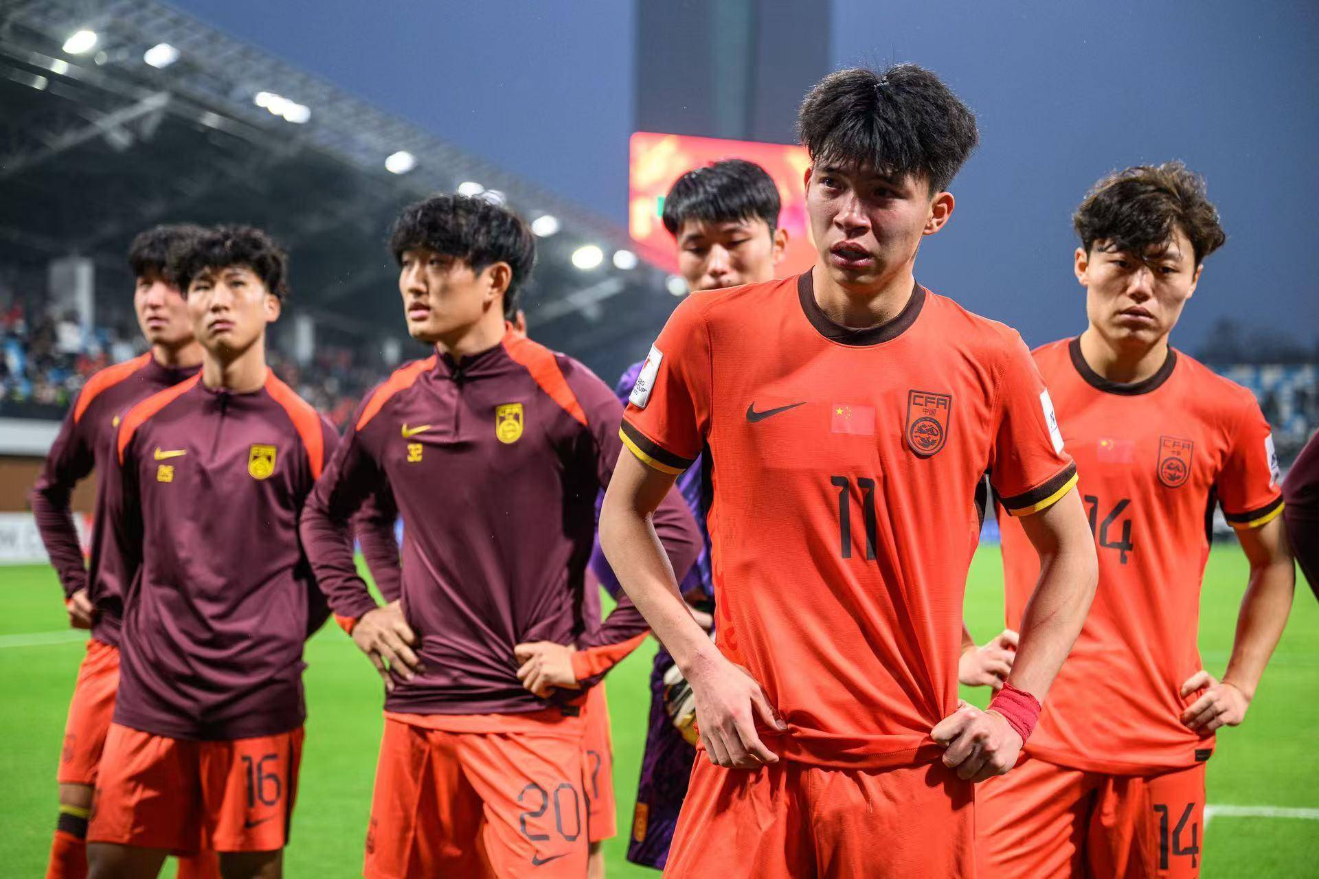 中国足球联赛的近期赛事纪实