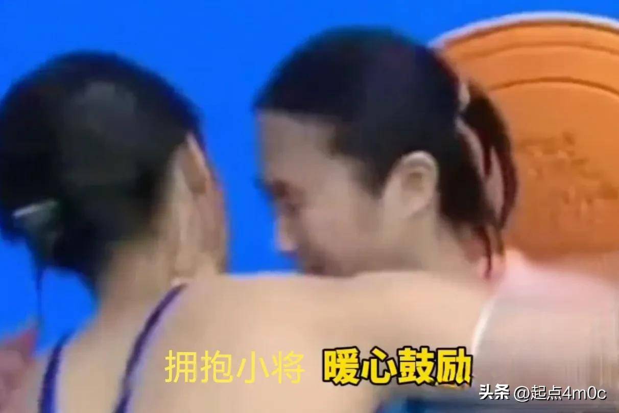 跳水女子十米台决赛惊险一幕，中国选手高难度动作稳定夺冠！